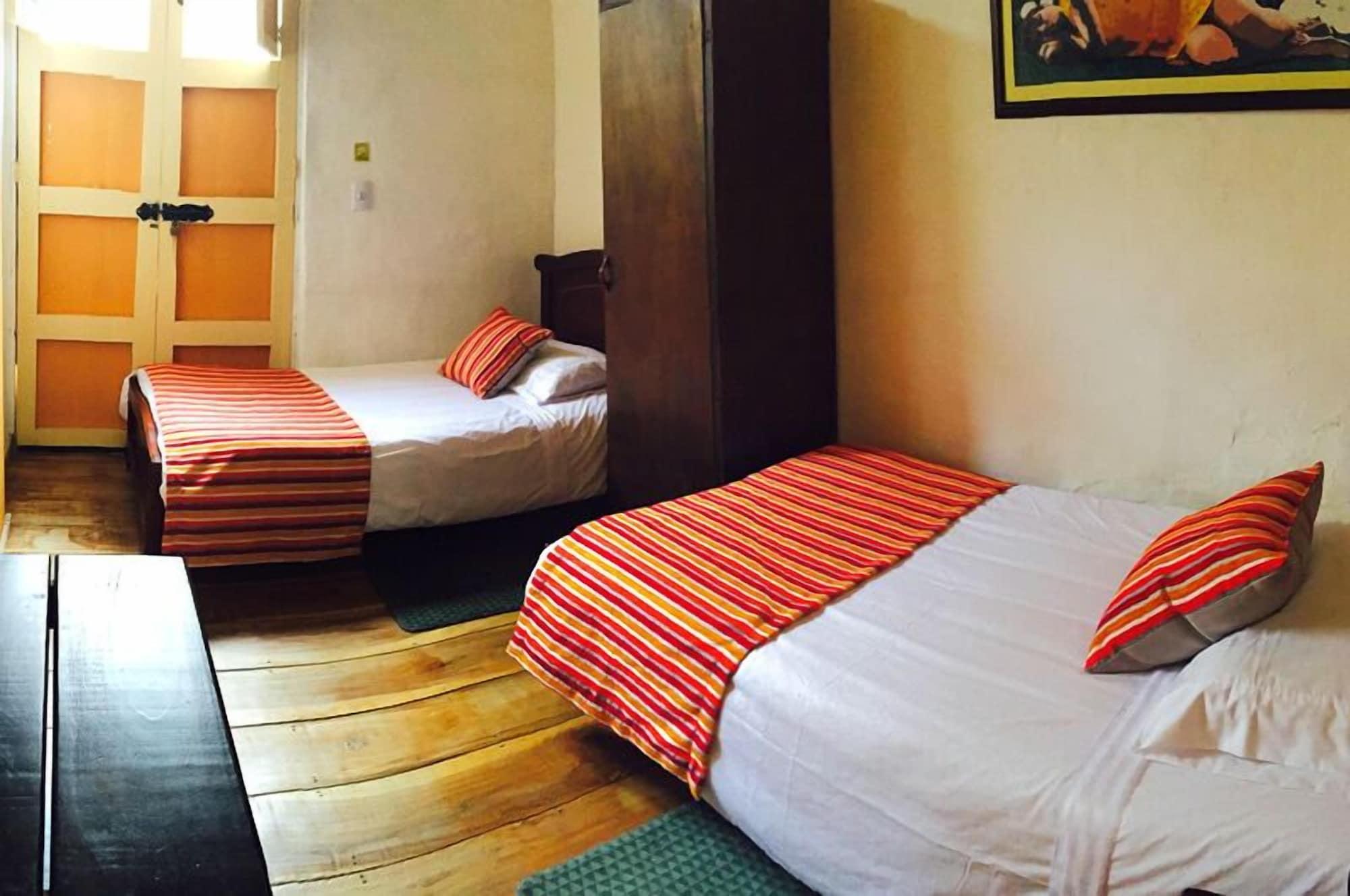 Hostal Ciudad De Segorbe Саленто Екстер'єр фото