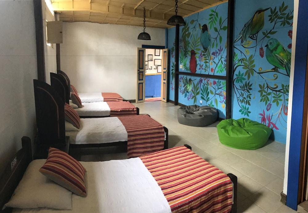 Hostal Ciudad De Segorbe Саленто Екстер'єр фото